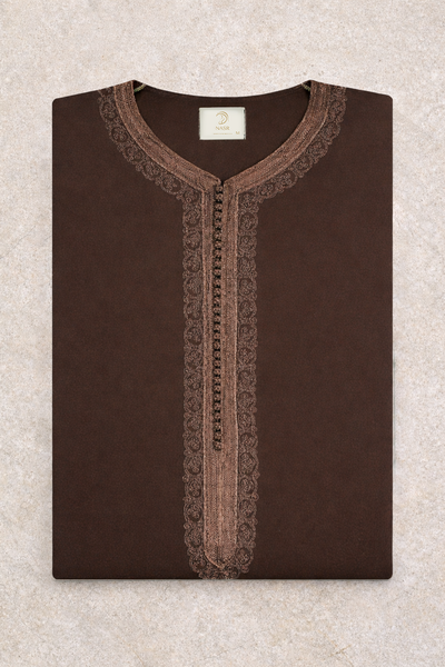Traditionele Donkerbruine heren qamis uit de Shamaly Assembly-collectie
