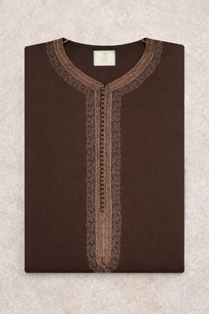 Traditionele Donkerbruine heren qamis uit de Shamaly Assembly-collectie