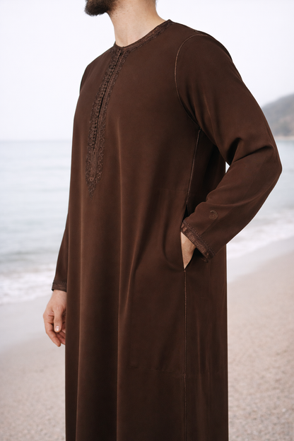 Traditionele Donkerbruine heren qamis uit de Shamaly Assembly-collectie